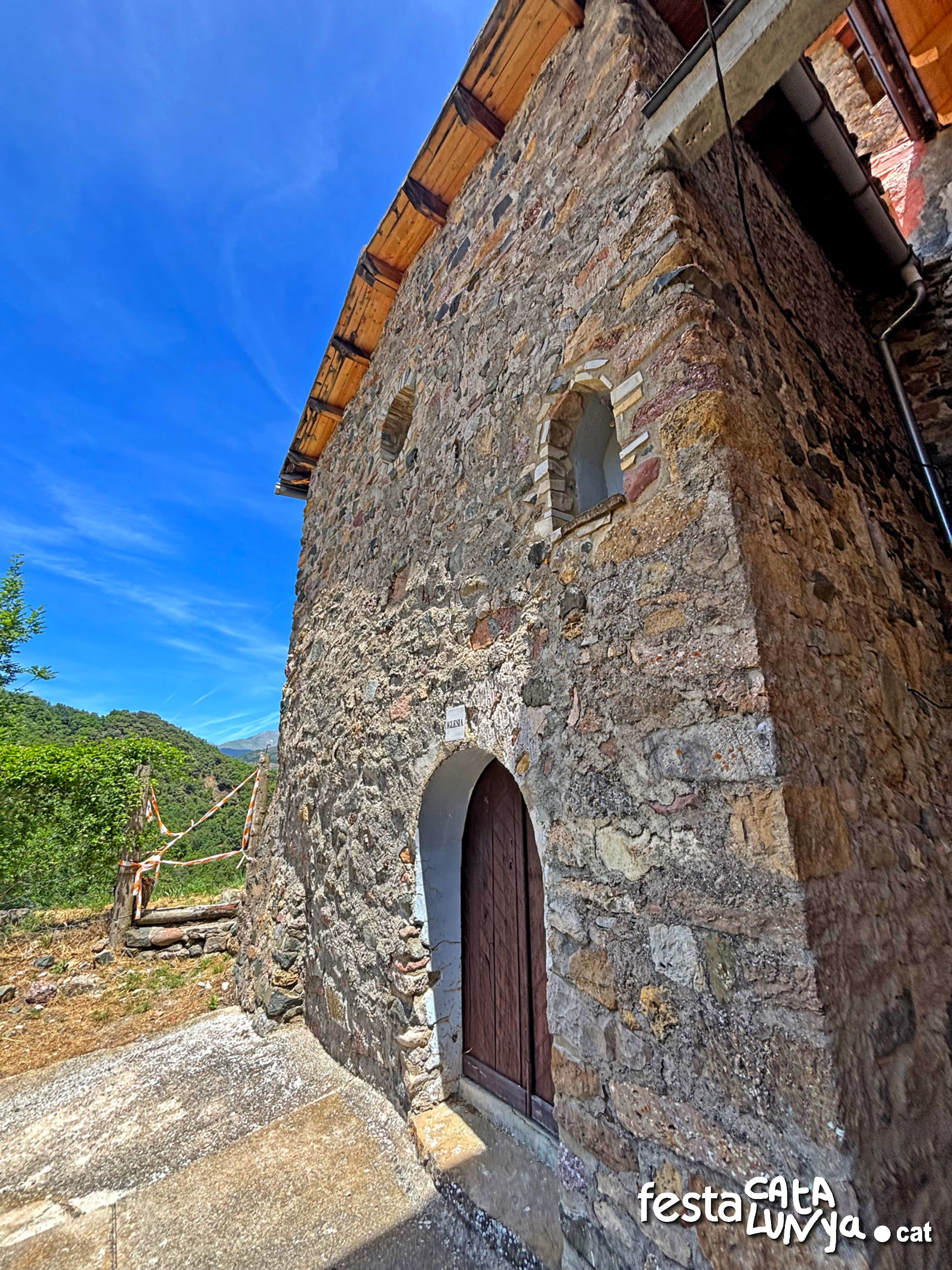 Sant Esteve de Naens - Senterada