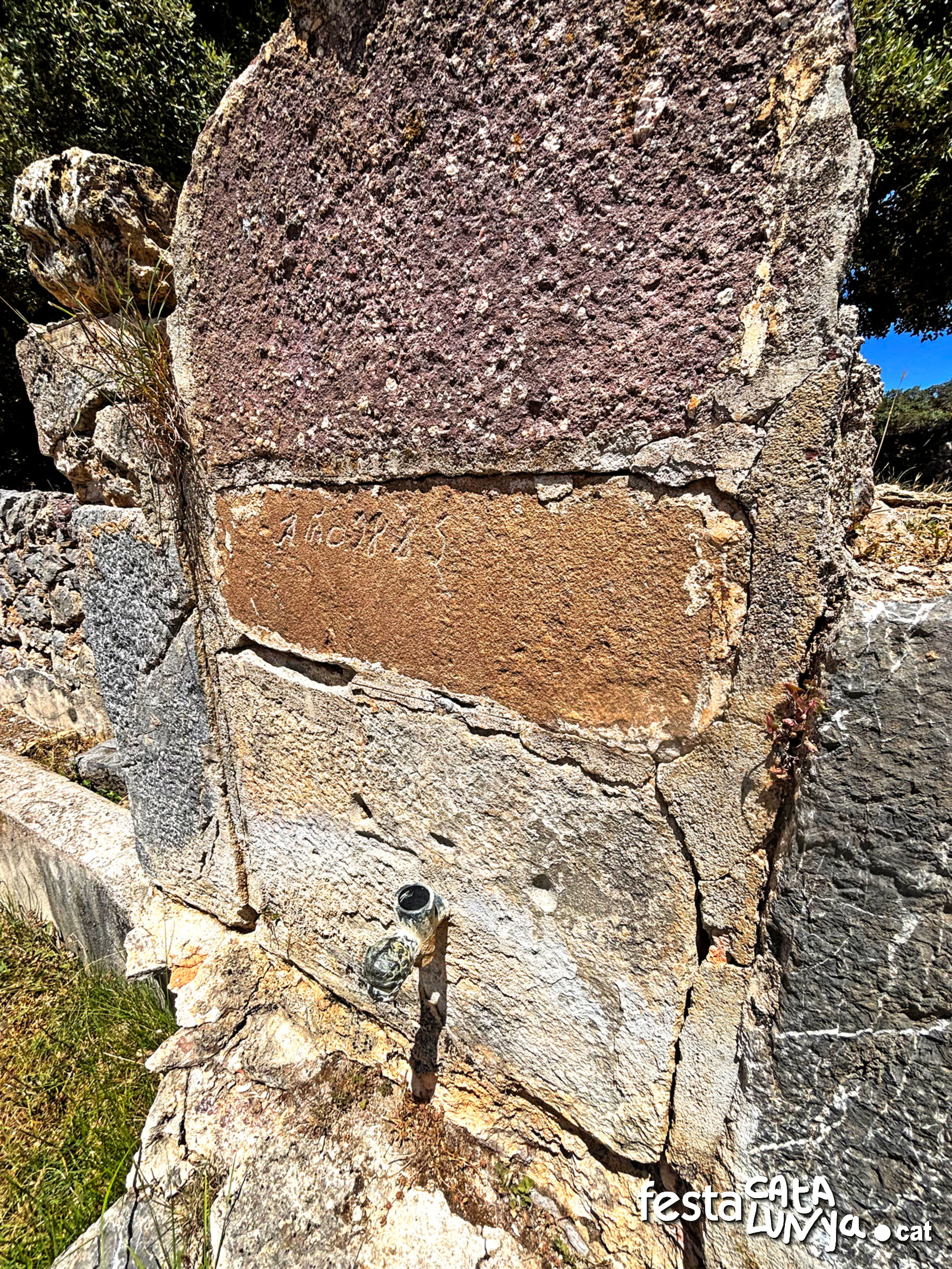 Font i cóm o abeurador de Puigcerver - Senterada
