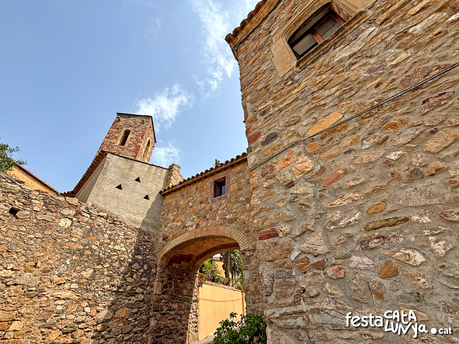 Església parroquial i rectoria de Santa Coloma de Cervelló