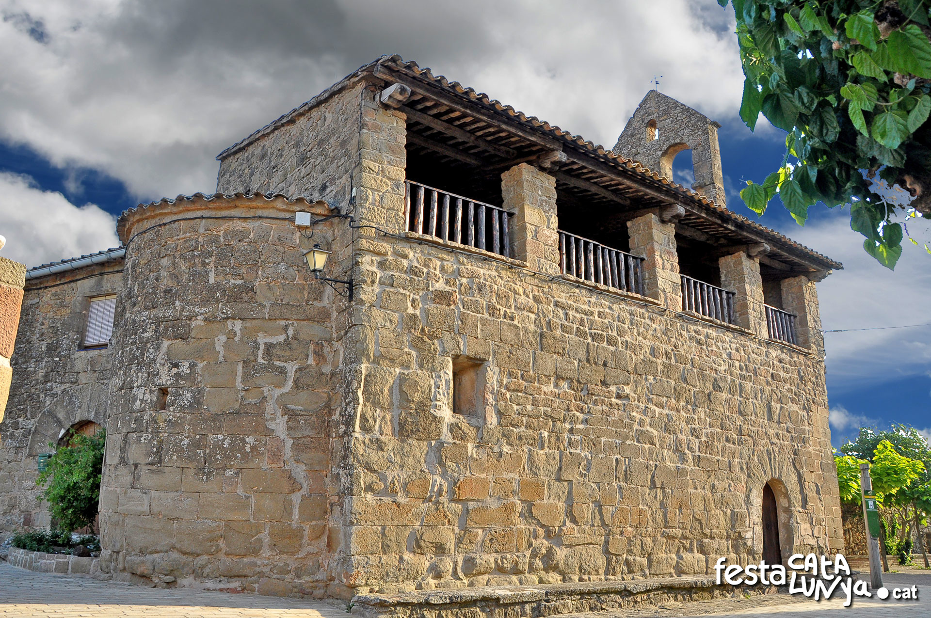 Santa Maria de Claret ***