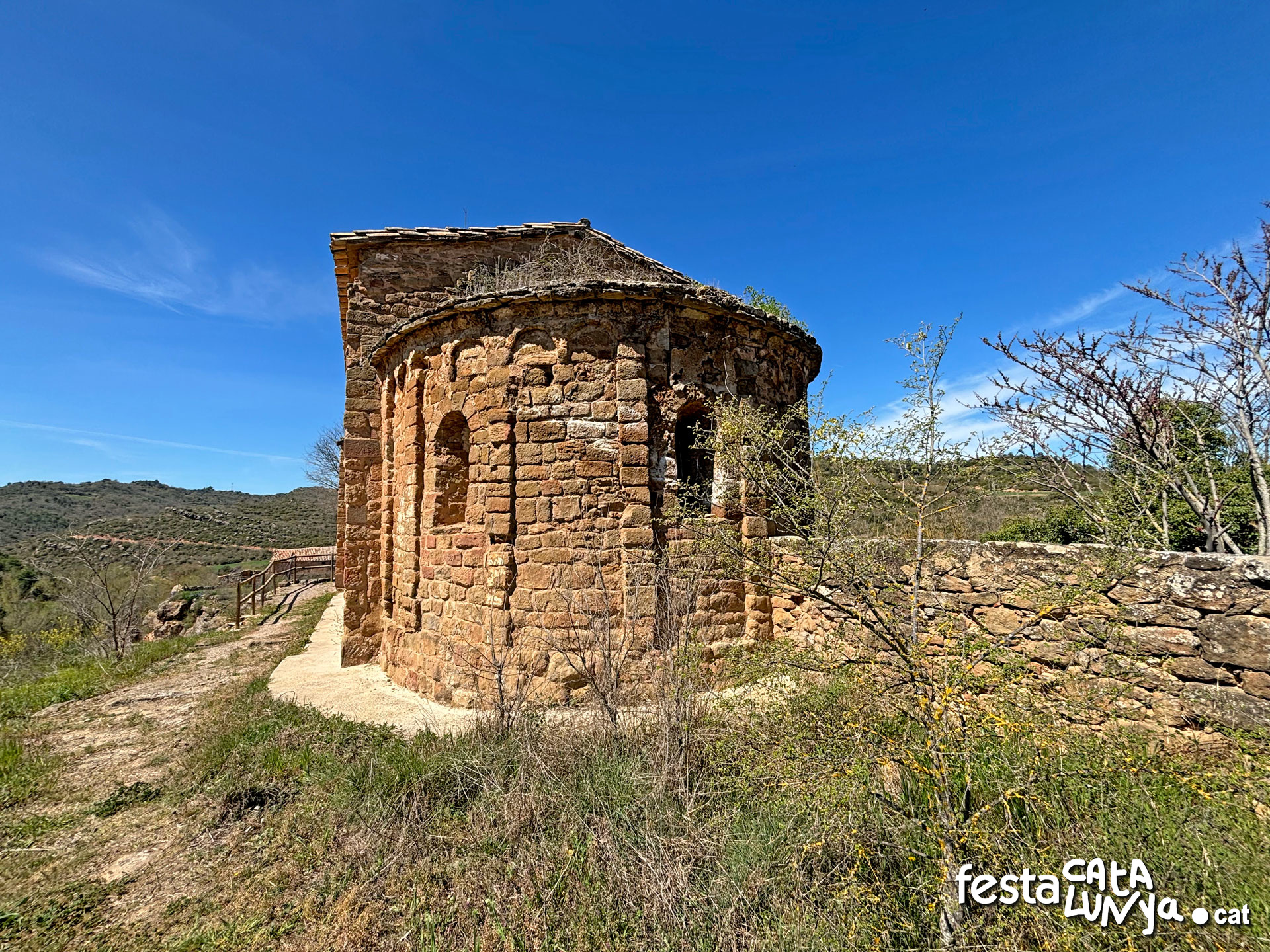 Sant Miquel de Fontanet ***