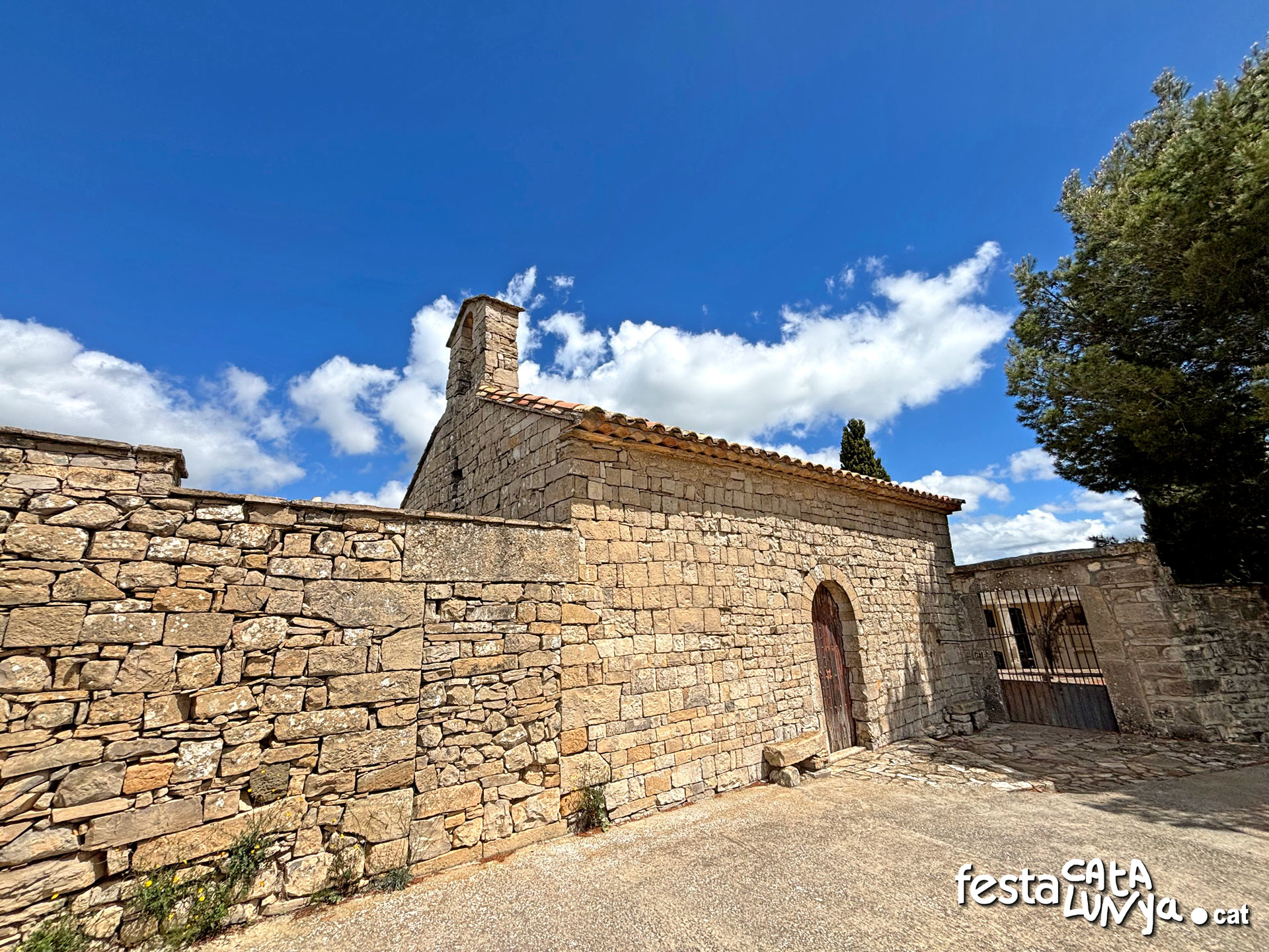 Mare de Déu del Coll de la Guàrdia Lada - Montoliu de Segarra