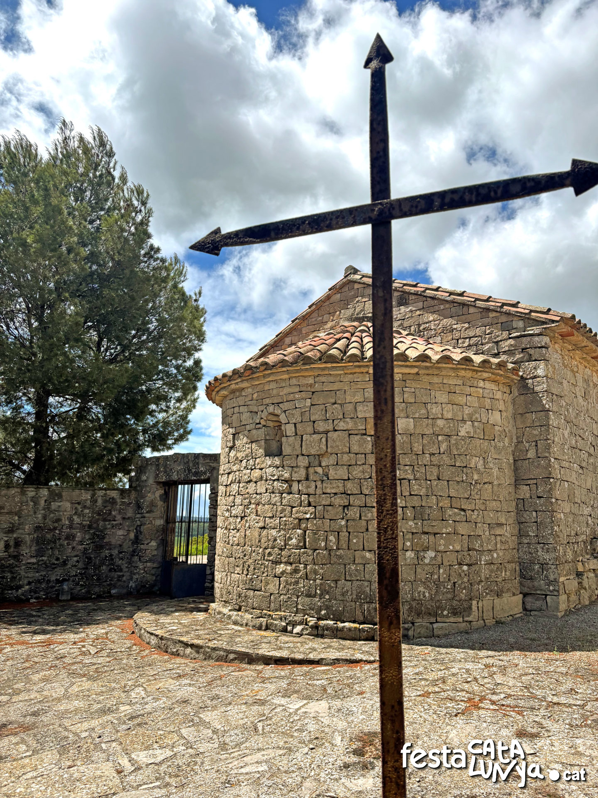 Mare de Déu del Coll de la Guàrdia Lada - Montoliu de Segarra