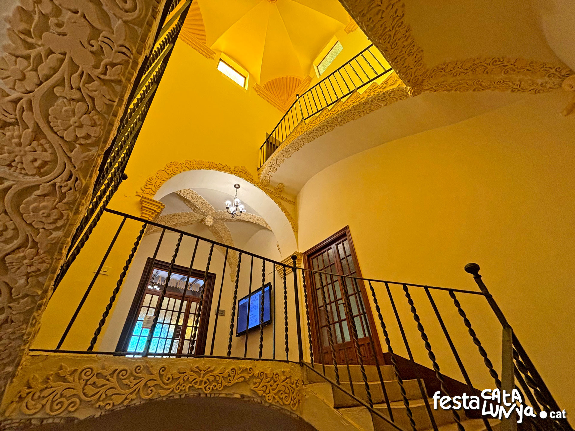 Ajuntament, antiga Casa Torrell o Casa Gran de Folc - Vinyols i els Arcs