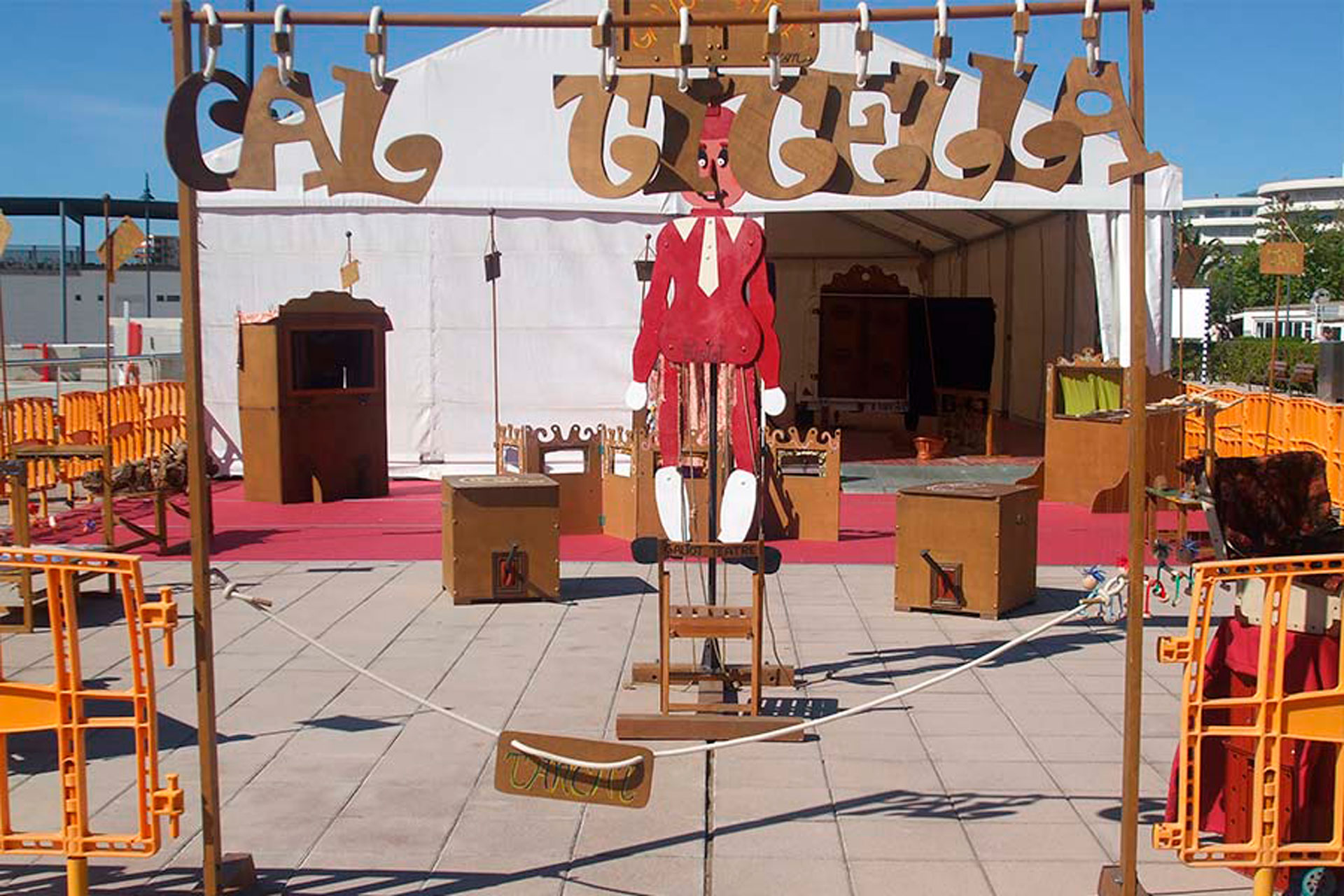 Encontats, Mercat del Conte i el Llibre Il·lustrat - Balaguer (Foto: “Cal Titella” a càrrec de Galiot Teatre)