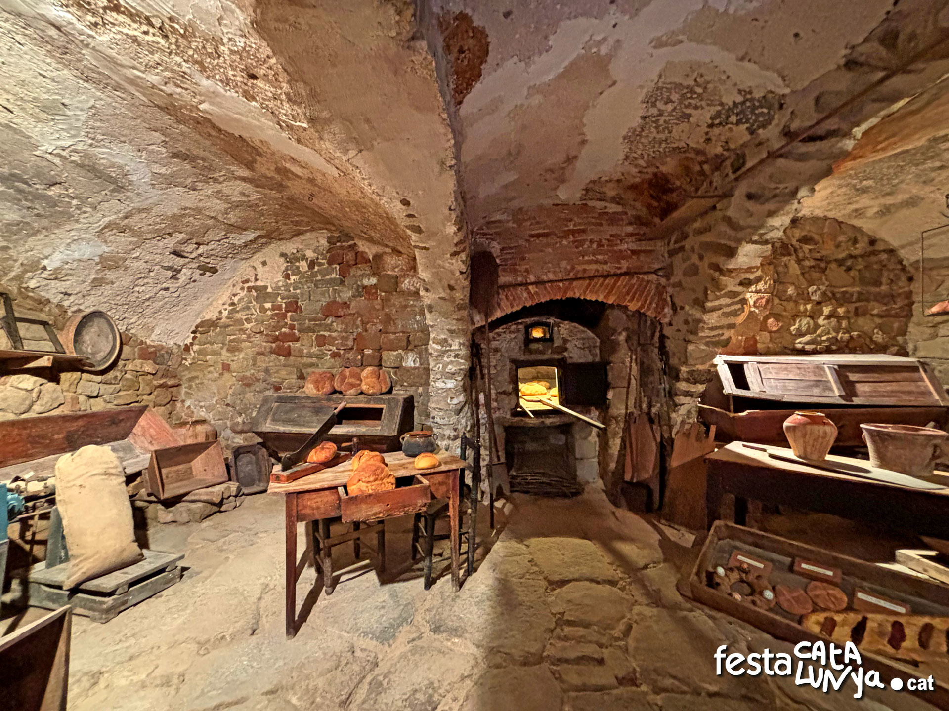 Passejant pel cor històric de Torà: els edificis que expliquen la seva història - Antic Forn