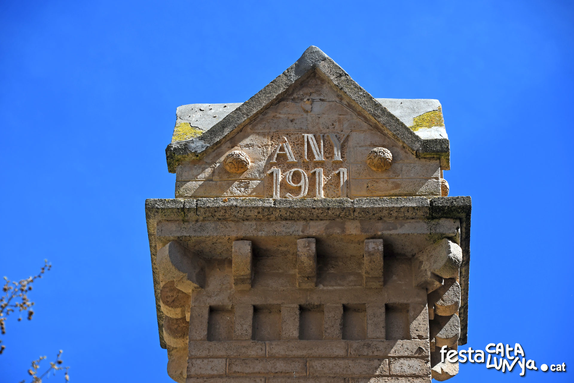 Plaça de la Font i Safareigs - Torà