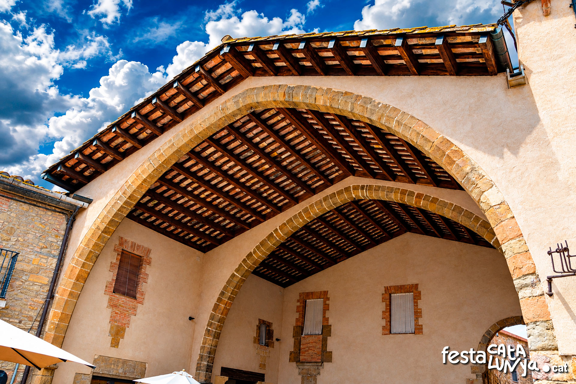 Ullastret - Llotja o Plaça coberta