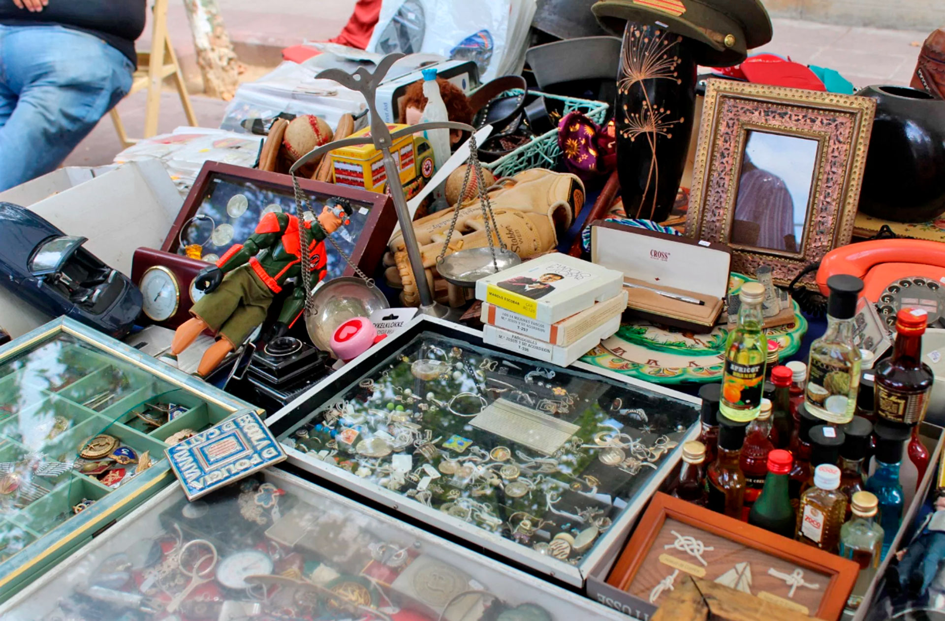 Fira de Col·leccionisme i Brocanters - Molins de Rei (Foto: viumolinsderei.com)