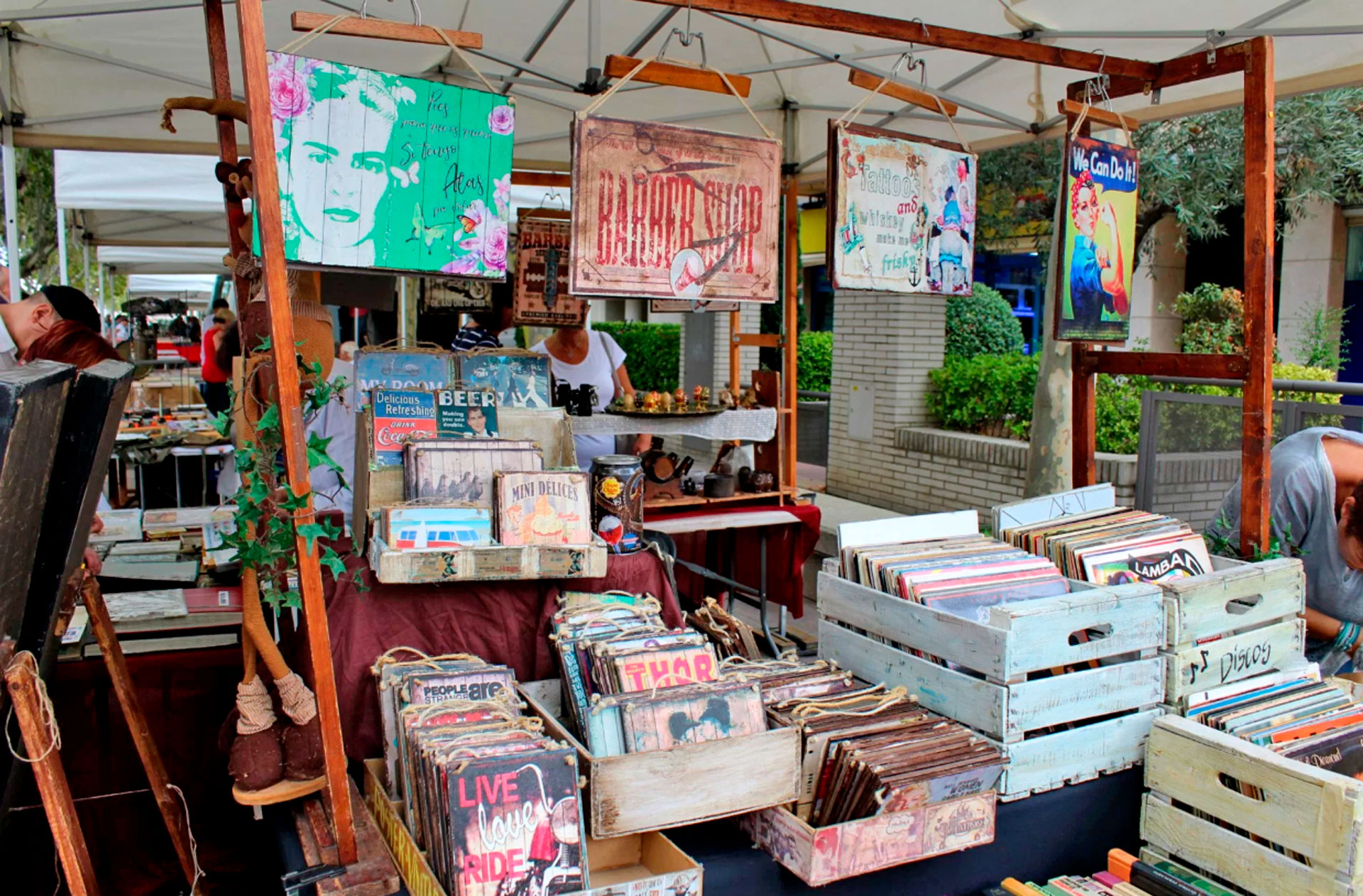 Fira de Col·leccionisme i Brocanters - Molins de Rei (Foto: viumolinsderei.com)