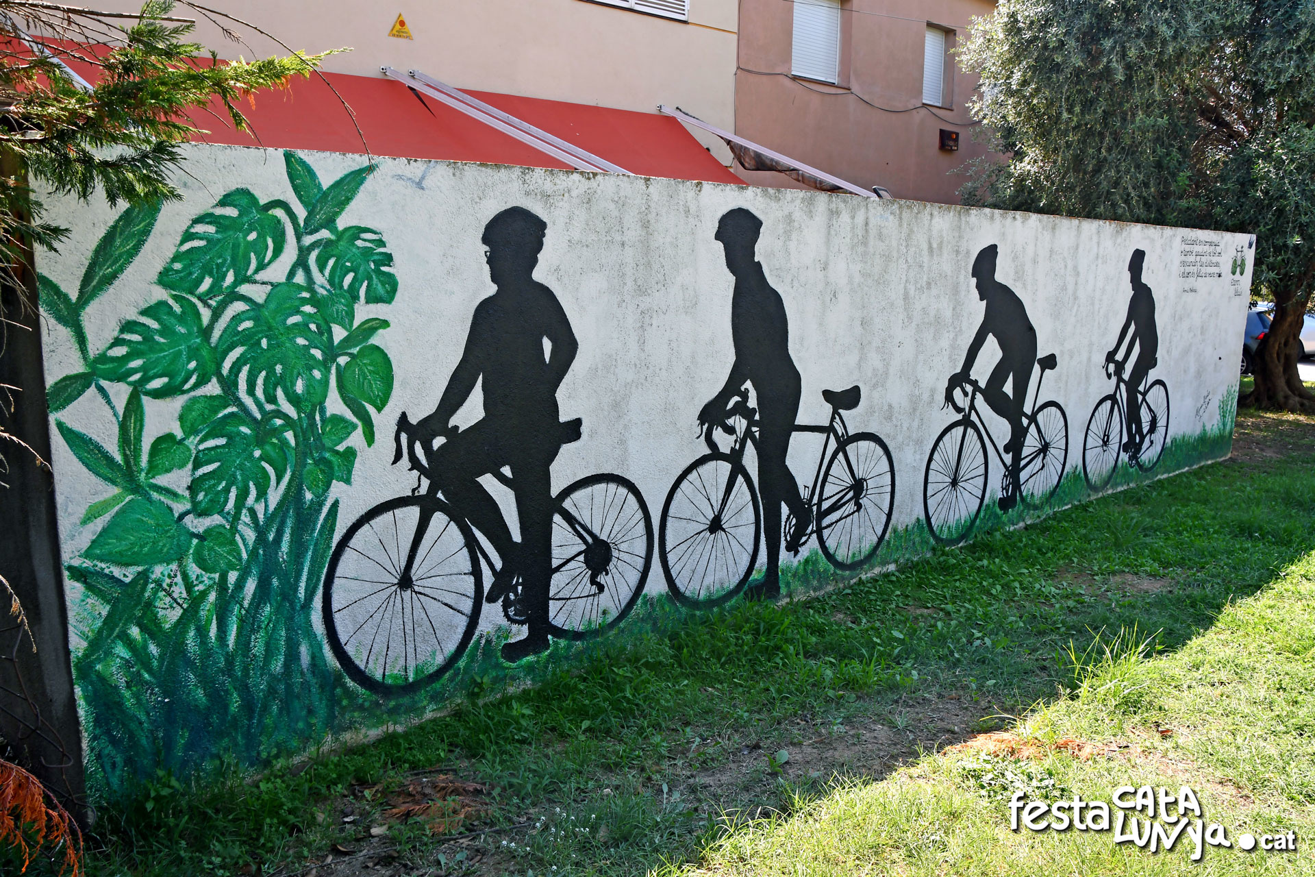 Bellvei - Mural Els Ciclistes a Bellvei