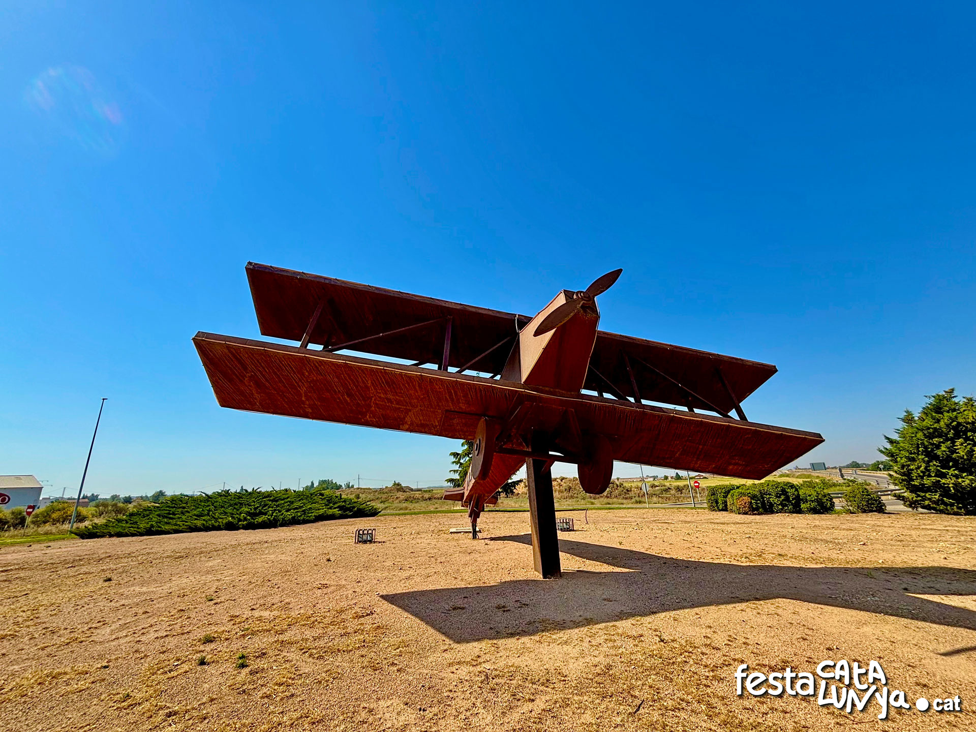 Escultura l'Avió 1927 - Almacelles