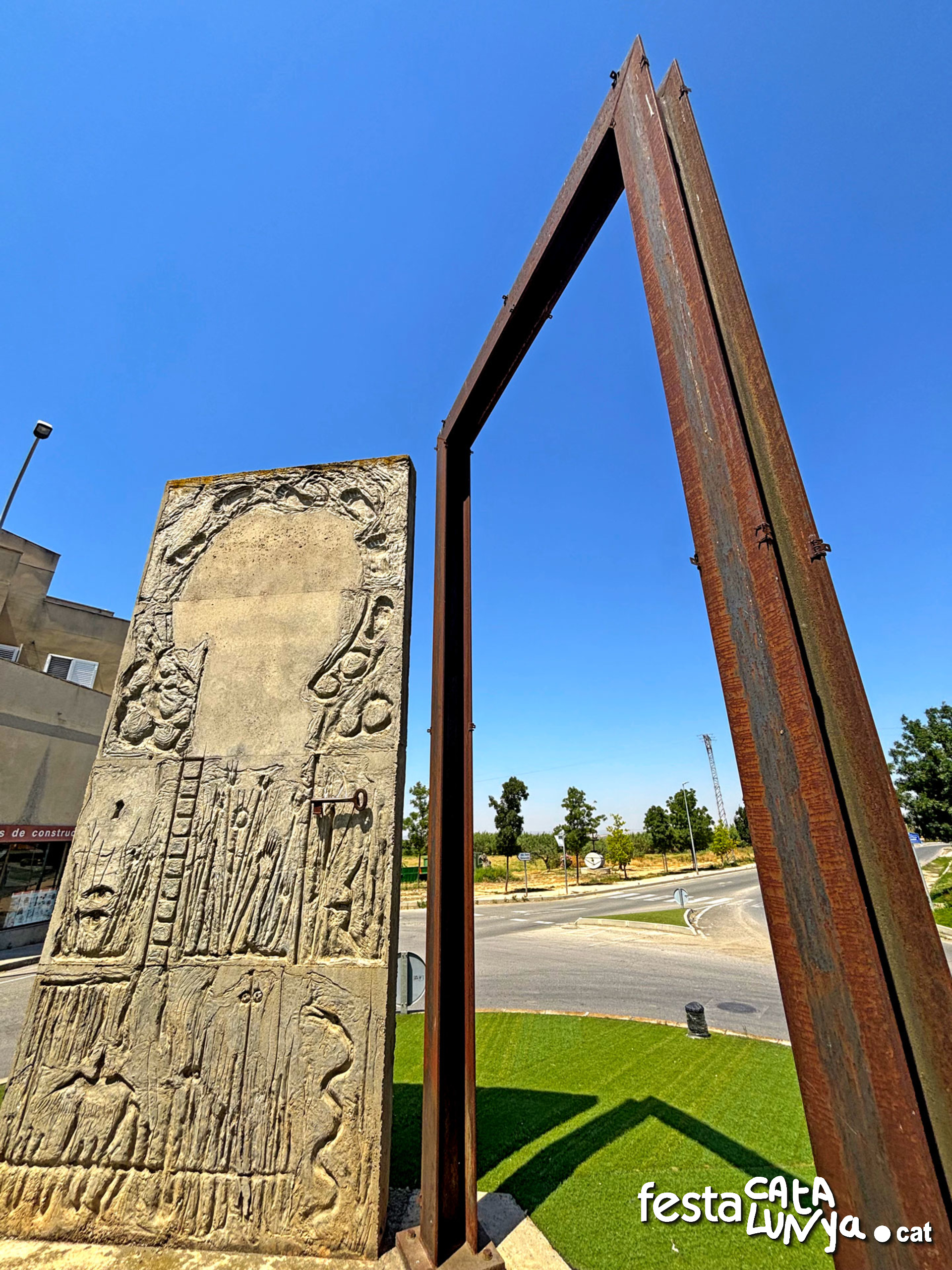 Escultura Porta de Ventafarines - Almacelles