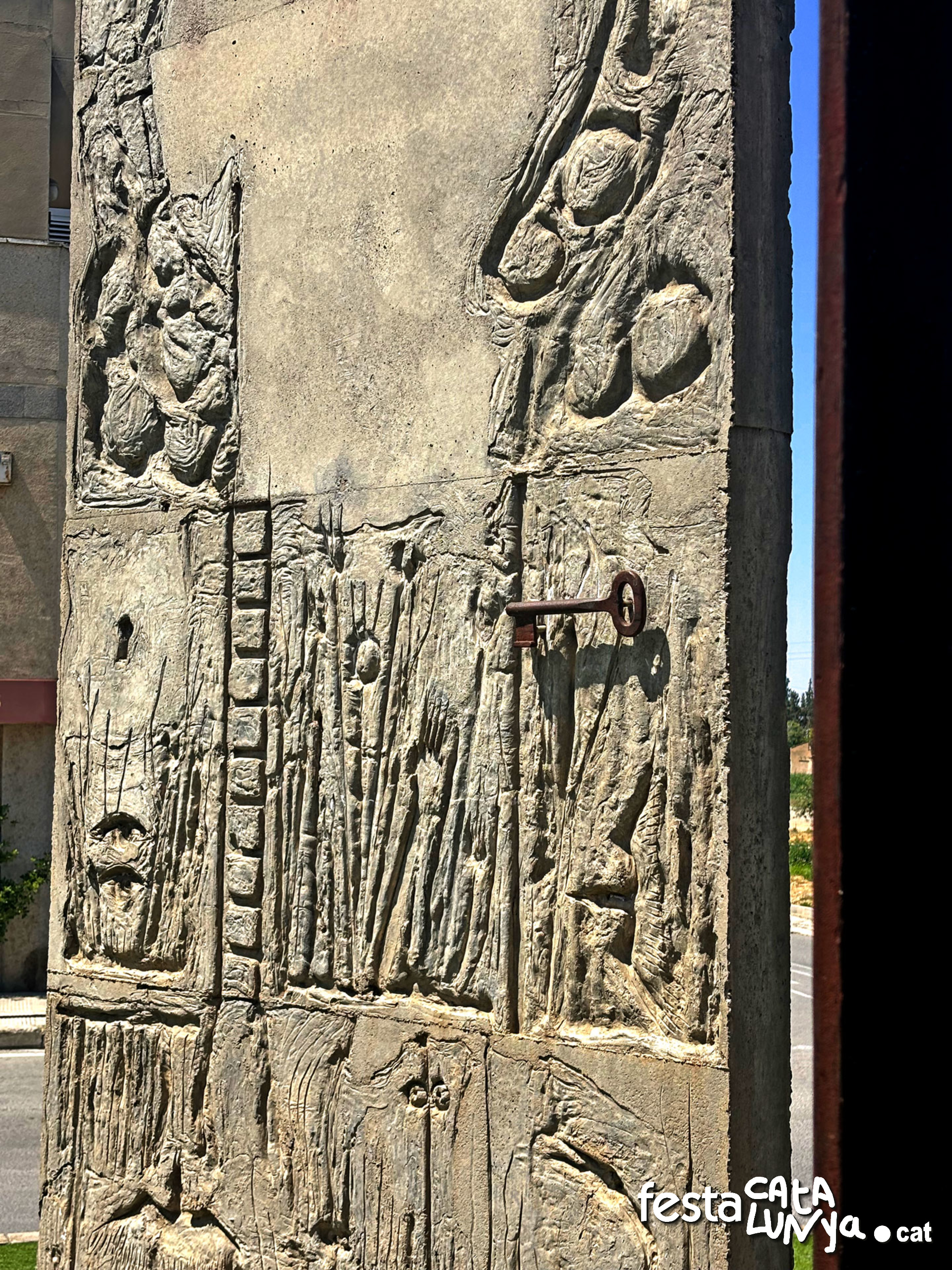 Escultura Porta de Ventafarines - Almacelles