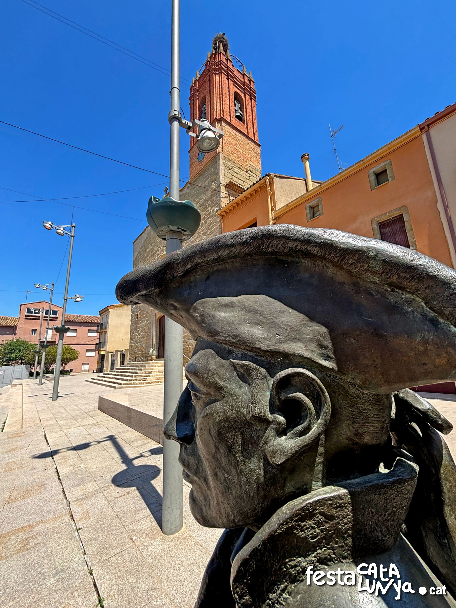 Monument a Josep Mas Dordal - Almacelles