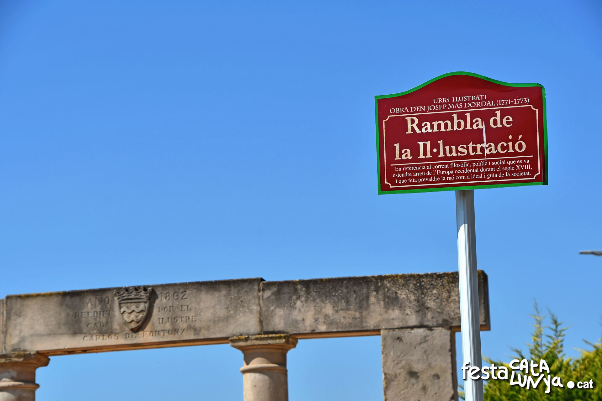 Tribuna de l'antic palau dels barons d'Esponellà - Almacelles