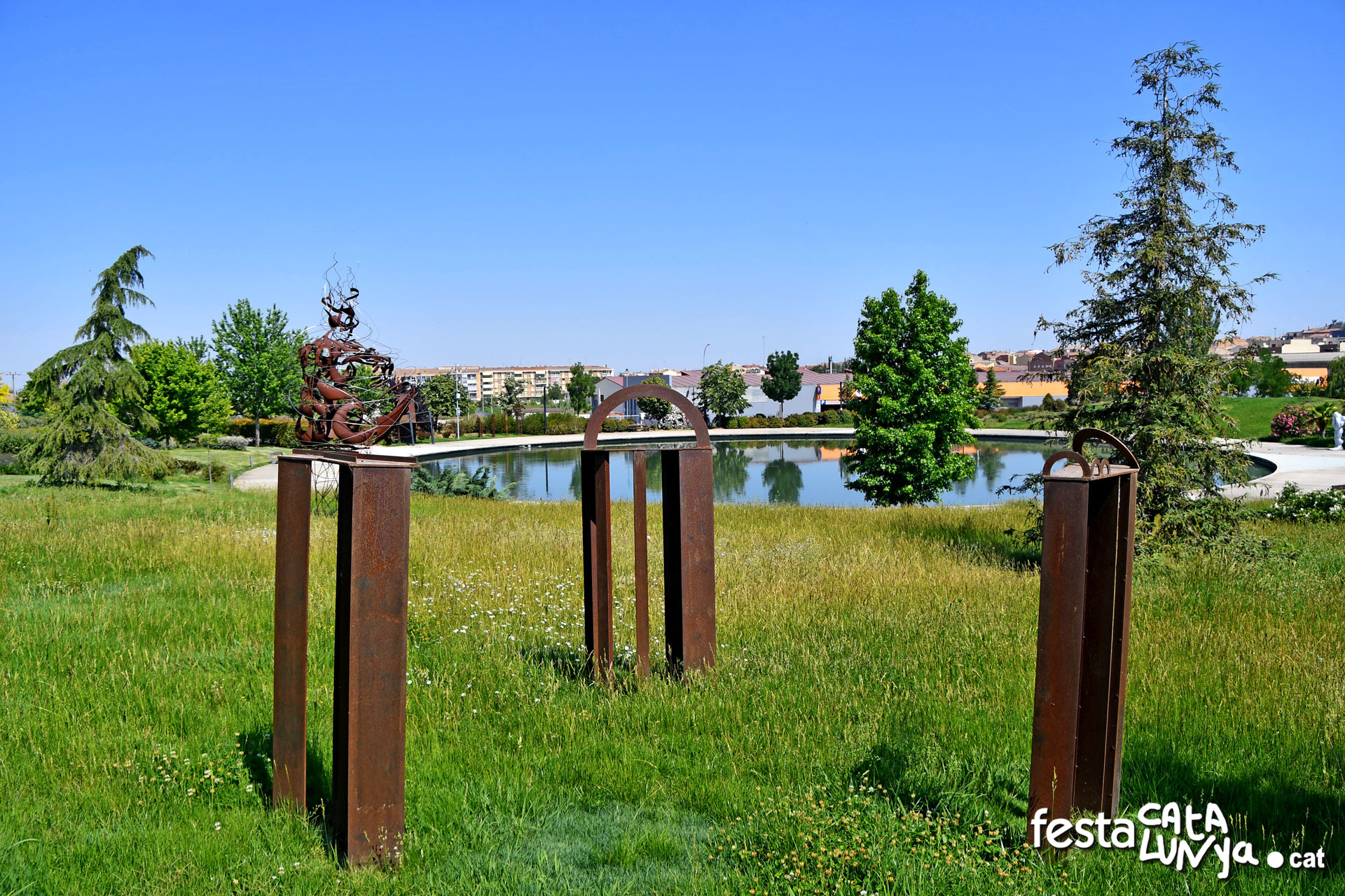 Taula II Arc Sol i Sud de Josep Guinovart - Alma, Parc Escultòric al Parc Europa - Almacelles