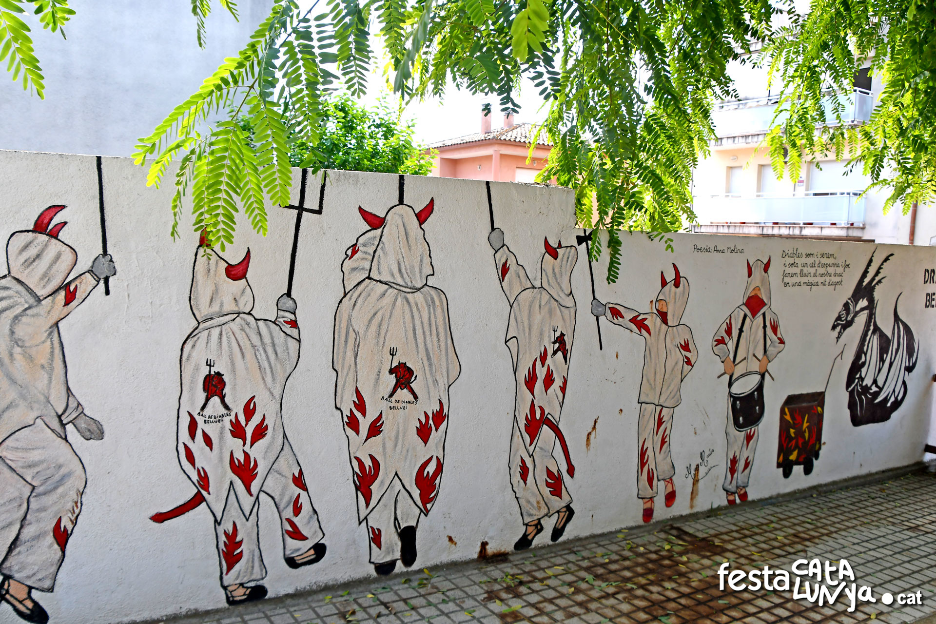 Mural Folklore i Cultura Popular - Bellvei