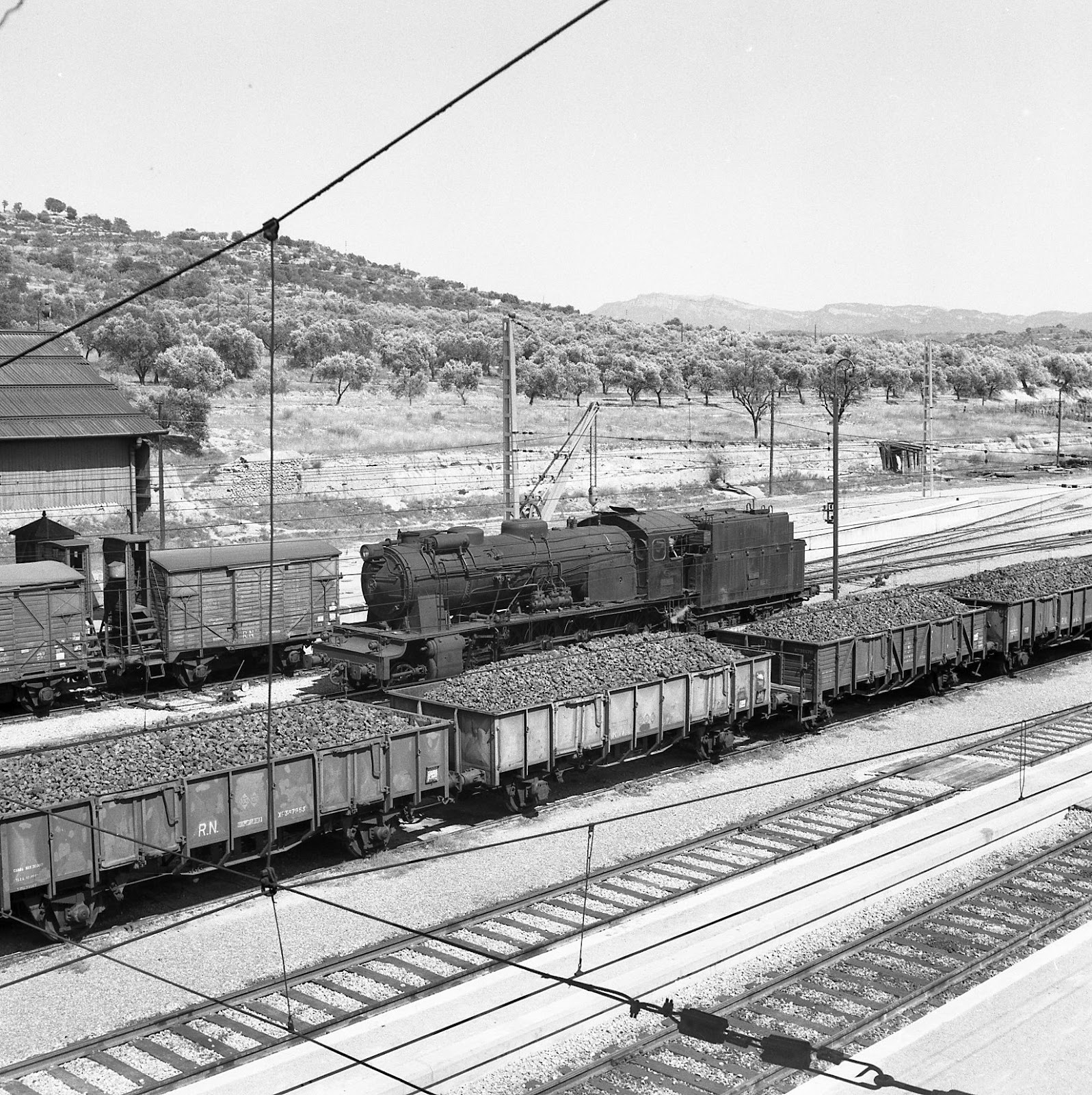 Móra la Nova - https://historiastren.blogspot.com de Juanjo Olaizola Elordi - Locomotora 1400 de MZA Foto Xavier Santamaria