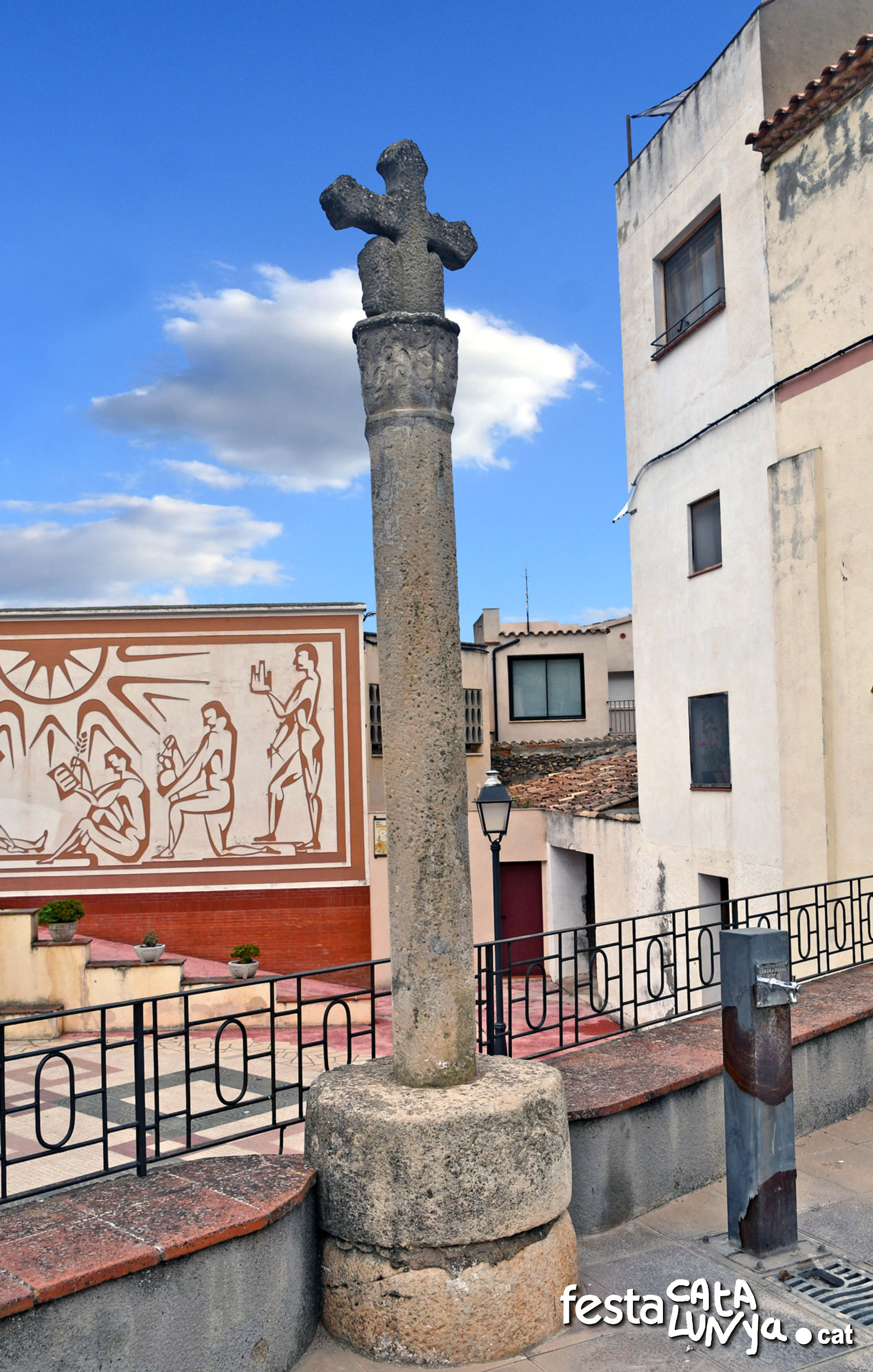 Plaça del Mestre Cabré - Tivissa