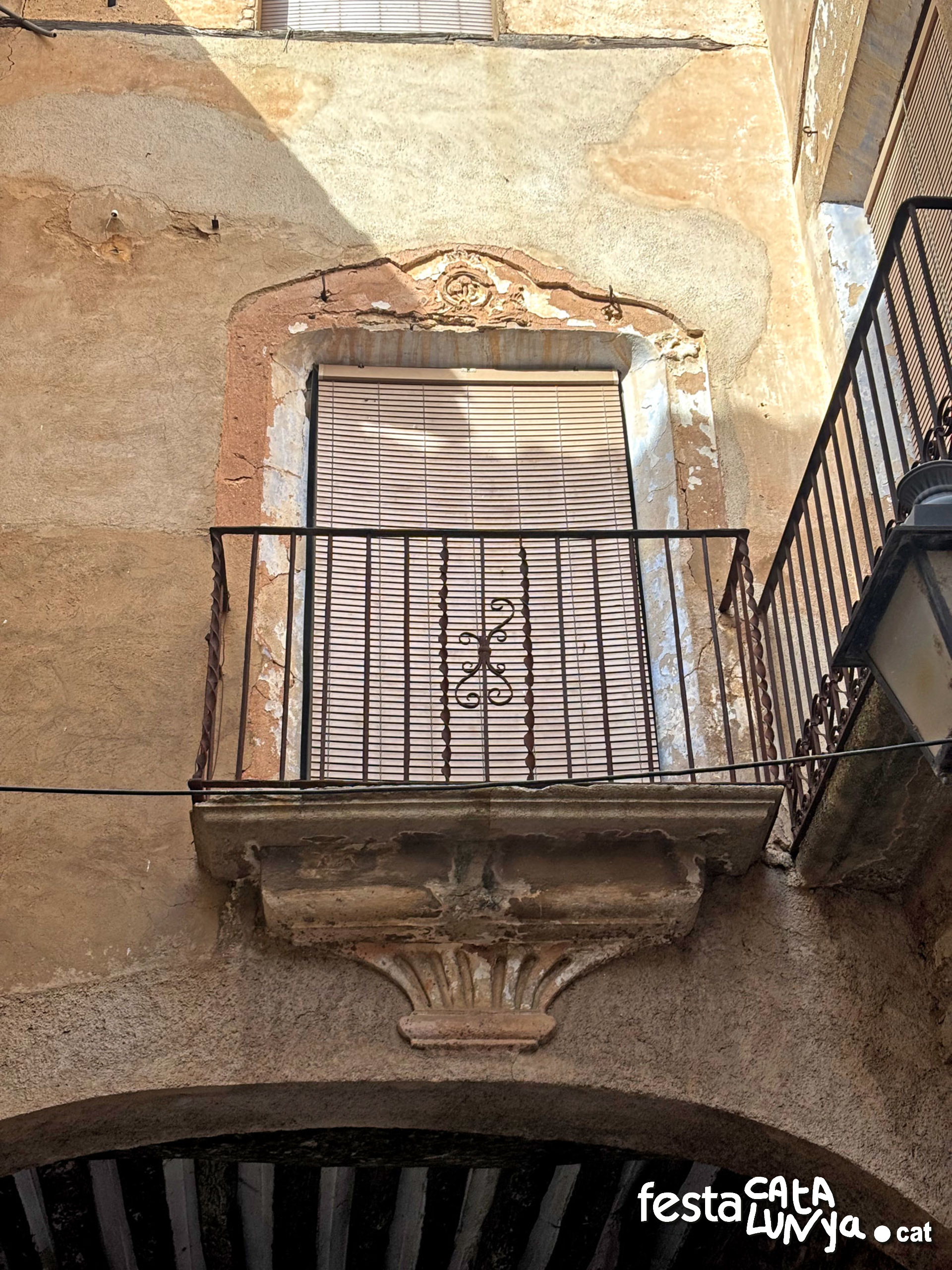 Portal d'Avall i Muralles - Tivissa