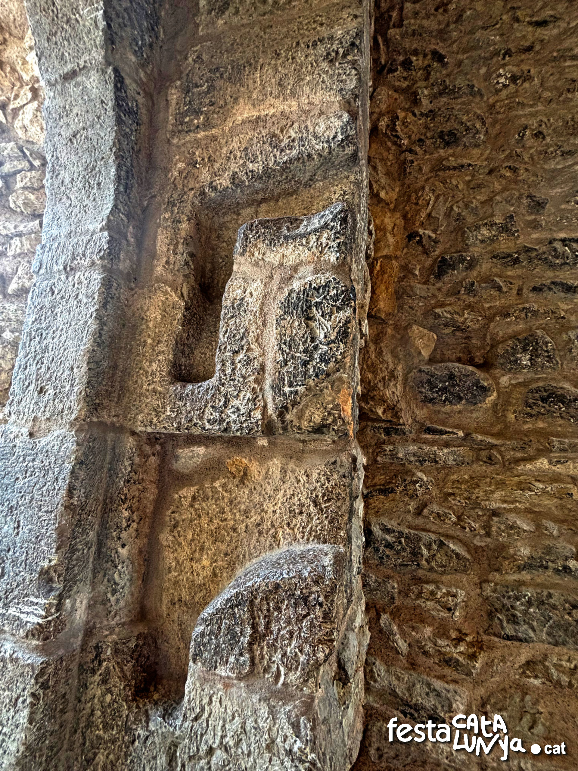 Portal d'Avall i Muralles - Tivissa