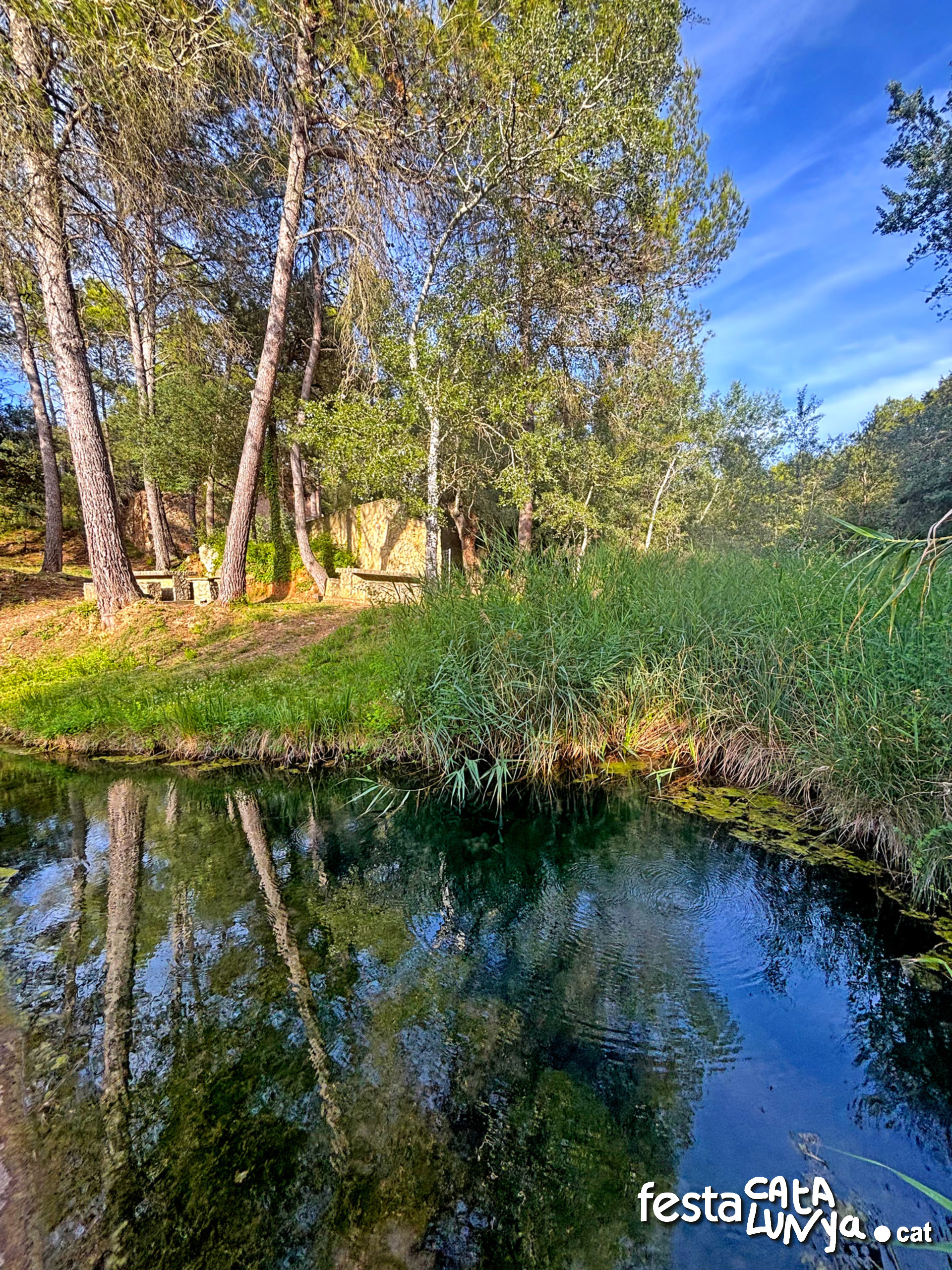 Poble de la Serra d'Almos - La Font Vella - Tivissa